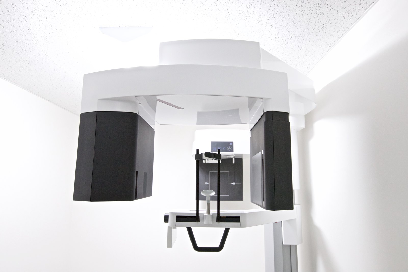 歯科用CTを用いた精密な検査
